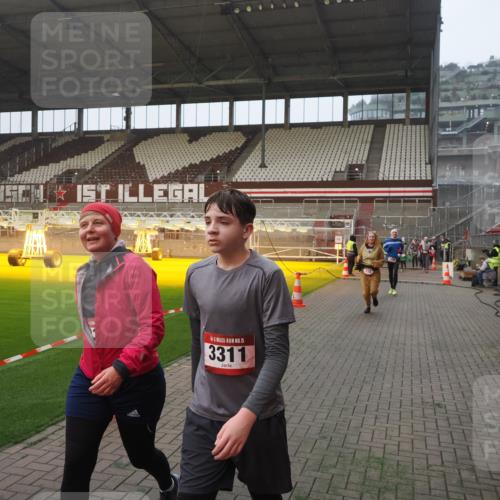 07.12.2025 - St. Pauli X-Mass-Run No. 15 Fabian Wolf http://msf.ph/oto/9376089 07.12.2025 10:05:12 Ziel 114, 202, 210, 292, 699, 1973, 1991, 2168, 2249, 2856, 2866, 3186, 3307, 3311 meine-sportfotos.de