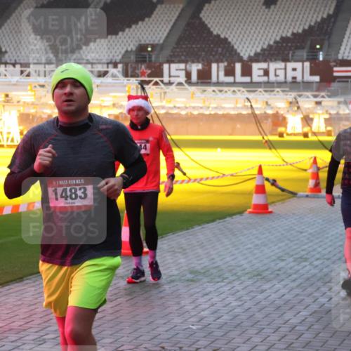 07.12.2025 - St. Pauli X-Mass-Run No. 15 Luisa Fischer http://msf.ph/oto/9376129 07.12.2025 09:56:39 Ziel 15, 1483, 1530, 312, 1483, 1530, 3255, 3398 meine-sportfotos.de