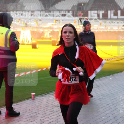 07.12.2025 - St. Pauli X-Mass-Run No. 15 Luisa Fischer http://msf.ph/oto/9376146 07.12.2025 11:07:31 Ziel 15, 62, 281, 342, 344, 359, 382, 476, 490, 565, 591, 595, 596, 603, 621, 622, 673, 688, 781, 1202, 1206, 1233, 1462, 1469, 1585, 1587, 1634, 1666, 1708, 1751, 1861, 1862, 2403, 4582, 4588, 5008 meine-sportfotos.de