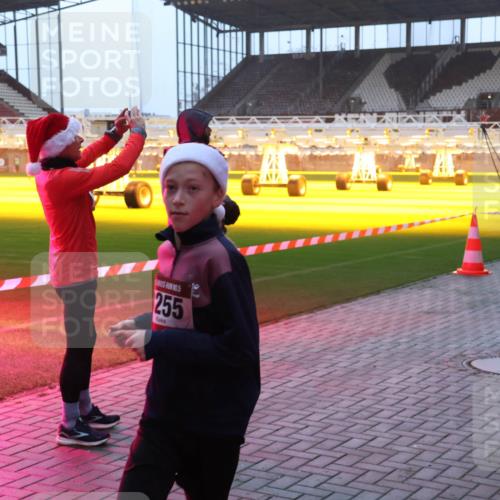 07.12.2025 - St. Pauli X-Mass-Run No. 15 Luisa Fischer http://msf.ph/oto/9376175 07.12.2025 09:56:47 Ziel 255, 312, 1483, 1530, 3255 meine-sportfotos.de