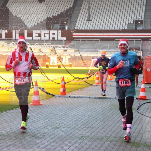 07.12.2025 - St. Pauli X-Mass-Run No. 15 Luisa Fischer http://msf.ph/oto/9376191 07.12.2025 09:57:00 Ziel 662, 198, 2, 5, 1165, 198, 662, 1116, 1165, 1483, 1530, 3255, 4208, 4209 meine-sportfotos.de