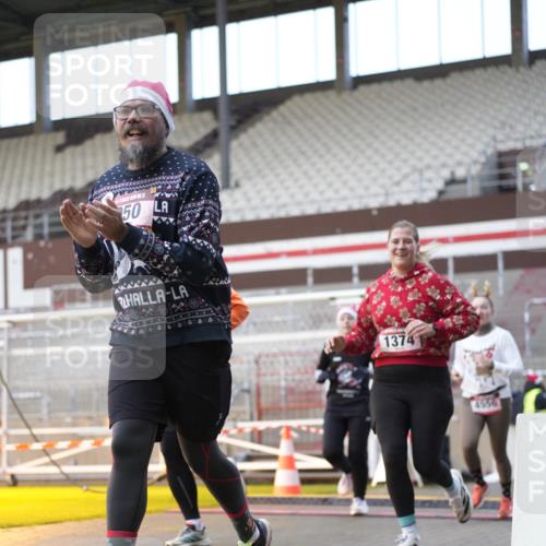 07.12.2025 - St. Pauli X-Mass-Run No. 15 Patografie http://msf.ph/oto/9376236 07.12.2025 10:05:18 Ziel 114, 543, 668, 950, 1121, 1316, 1374, 1481, 1661, 1761, 3186, 3386, 4036, 4556, 4558 meine-sportfotos.de