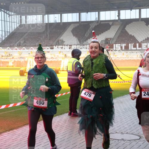 07.12.2025 - St. Pauli X-Mass-Run No. 15 Luisa Fischer http://msf.ph/oto/9376250 07.12.2025 11:07:53 Ziel 5, 490, 15, 476, 15, 2403, 673, 77, 273, 281, 315, 332, 342, 344, 377, 389, 397, 476, 490, 591, 596, 603, 621, 622, 623, 673, 688, 781, 1202, 1206, 1233, 1235, 1509, 1585, 1587, 1634, 1666, 1751, 1812, 1824, 1861, 1862, 1866, 1910, 2403, 2693, 5008 meine-sportfotos.de