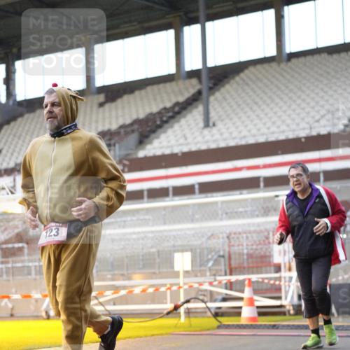 07.12.2025 - St. Pauli X-Mass-Run No. 15 Patografie http://msf.ph/oto/9376333 07.12.2025 10:05:34 Ziel 54, 123, 363, 385, 512, 945, 1215, 1222, 1316, 1374, 3231, 4552, 4555, 4556, 4558, 4559, 4560 meine-sportfotos.de