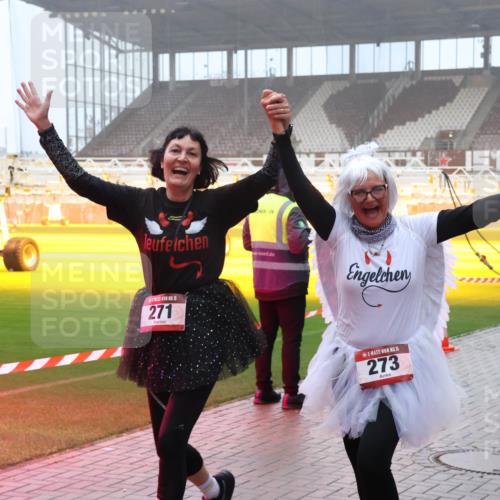 07.12.2025 - St. Pauli X-Mass-Run No. 15 Luisa Fischer http://msf.ph/oto/9376360 07.12.2025 11:08:17 Ziel 1441, 15, 271, 15, 273, 77, 271, 273, 286, 293, 315, 332, 377, 389, 397, 623, 629, 635, 653, 772, 774, 781, 1107, 1123, 1129, 1226, 1230, 1233, 1235, 1249, 1342, 1355, 1378, 1381, 1382, 1383, 1439, 1441, 1460, 1509, 1520, 1525, 1596, 1809, 1810, 1812, 1824, 1866, 1910, 2693, 4798, 4815, 5008 meine-sportfotos.de