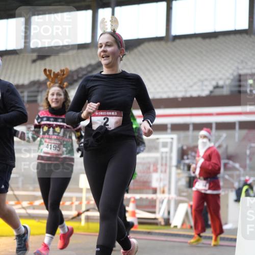 07.12.2025 - St. Pauli X-Mass-Run No. 15 Patografie http://msf.ph/oto/9376416 07.12.2025 10:05:42 Ziel 2, 3, 54, 123, 363, 385, 512, 945, 1215, 1222, 1789, 1791, 3231, 3877, 4194, 4195, 4552, 4555, 4559, 4560 meine-sportfotos.de