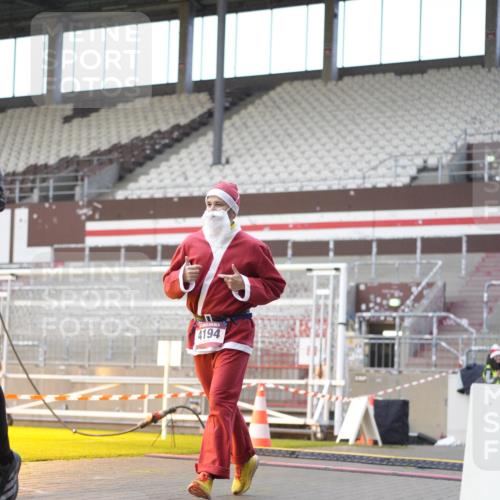 07.12.2025 - St. Pauli X-Mass-Run No. 15 Patografie http://msf.ph/oto/9376437 07.12.2025 10:05:43 Ziel 2, 3, 54, 123, 363, 385, 512, 945, 1215, 1222, 1789, 1791, 3231, 3877, 4194, 4195, 4552, 4555, 4559, 4560 meine-sportfotos.de