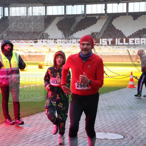 07.12.2025 - St. Pauli X-Mass-Run No. 15 Luisa Fischer http://msf.ph/oto/9376438 07.12.2025 09:58:04 Ziel 6709, 403, 2984, 441, 632, 1292, 1293, 1377, 1395, 2678, 2984, 4030, 4032 meine-sportfotos.de