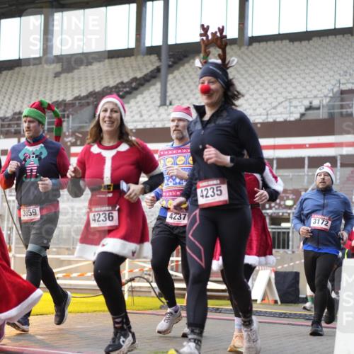 07.12.2025 - St. Pauli X-Mass-Run No. 15 Patografie http://msf.ph/oto/9376506 07.12.2025 10:05:55 Ziel 2, 3, 148, 180, 424, 468, 676, 805, 834, 1788, 1789, 1791, 2756, 2757, 3093, 3172, 3196, 3812, 3814, 3857, 3859, 3877, 4194, 4195, 4235, 4236, 4237, 4246, 4251 meine-sportfotos.de