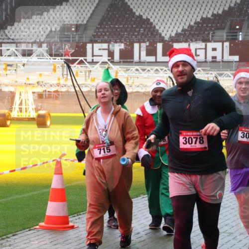 07.12.2025 - St. Pauli X-Mass-Run No. 15 Luisa Fischer http://msf.ph/oto/9376518 07.12.2025 10:23:29 Ziel 715, 6, 3078, 3079, 4407, 794, 1996, 2123, 2304, 2508, 2511, 2638, 3052, 3078, 3079, 3780, 4005, 4141, 4287, 4407, 4411, 4419, 4458, 4509, 4539 meine-sportfotos.de