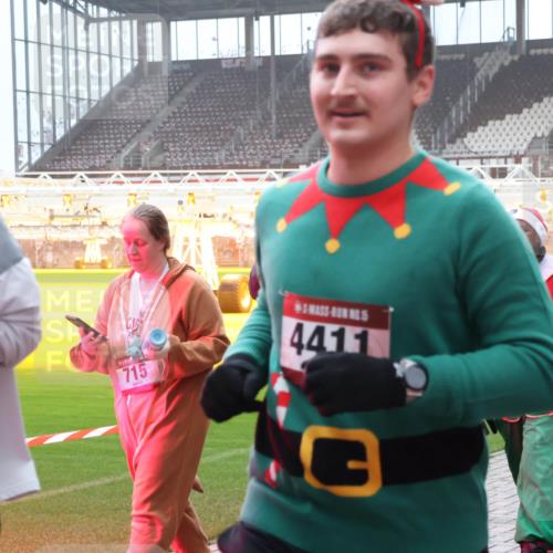 07.12.2025 - St. Pauli X-Mass-Run No. 15 Luisa Fischer http://msf.ph/oto/9376541 07.12.2025 10:23:32 Ziel 715, 4411, 794, 1996, 2123, 2304, 2508, 2511, 2638, 3052, 3078, 3079, 3780, 4005, 4141, 4287, 4407, 4411, 4419, 4458, 4509, 4539 meine-sportfotos.de