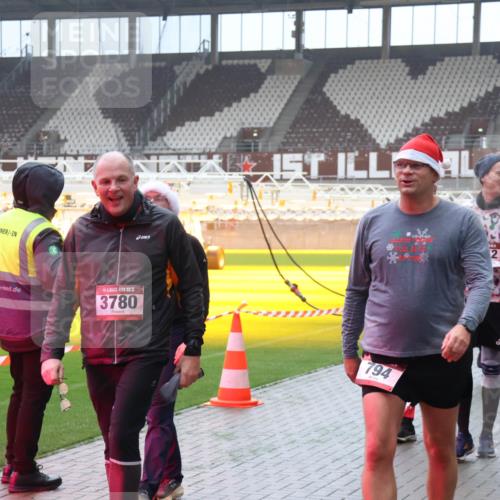 07.12.2025 - St. Pauli X-Mass-Run No. 15 Luisa Fischer http://msf.ph/oto/9376591 07.12.2025 10:23:41 Ziel 15, 3780, 794, 2508, 638, 794, 1996, 2123, 2304, 2508, 2511, 2638, 3052, 3078, 3079, 3644, 3649, 3780, 4005, 4141, 4145, 4287, 4407, 4411, 4458, 4549 meine-sportfotos.de