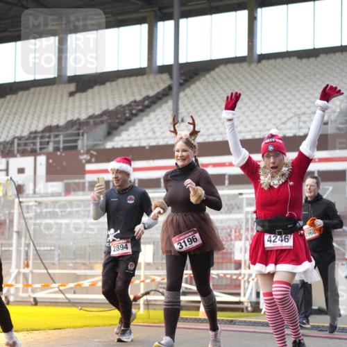 07.12.2025 - St. Pauli X-Mass-Run No. 15 Patografie http://msf.ph/oto/9376593 07.12.2025 10:06:00 Ziel 127, 148, 180, 424, 468, 676, 805, 834, 967, 969, 1788, 2756, 2757, 2894, 2968, 3093, 3172, 3196, 3812, 3814, 3857, 3859, 3877, 4235, 4236, 4237, 4246, 4251 meine-sportfotos.de