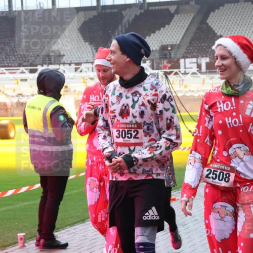 07.12.2025 - St. Pauli X-Mass-Run No. 15 Luisa Fischer http://msf.ph/oto/9376622 07.12.2025 10:23:45 Ziel 15, 3052, 15, 2508, 638, 1996, 2123, 2304, 2508, 2511, 2638, 3052, 3078, 3079, 3539, 3644, 3649, 3887, 3890, 4005, 4141, 4145, 4458, 4549 meine-sportfotos.de