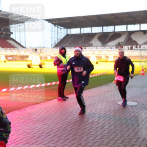 07.12.2025 - St. Pauli X-Mass-Run No. 15 Luisa Fischer http://msf.ph/oto/9376646 07.12.2025 09:58:54 Ziel 15, 031, 483, 1801, 238, 261, 483, 532, 1003, 1115, 1173, 1528, 1542, 1603, 1633, 1774, 1782, 1785, 2205, 2392, 3308, 3405, 3515, 4031, 4206 meine-sportfotos.de