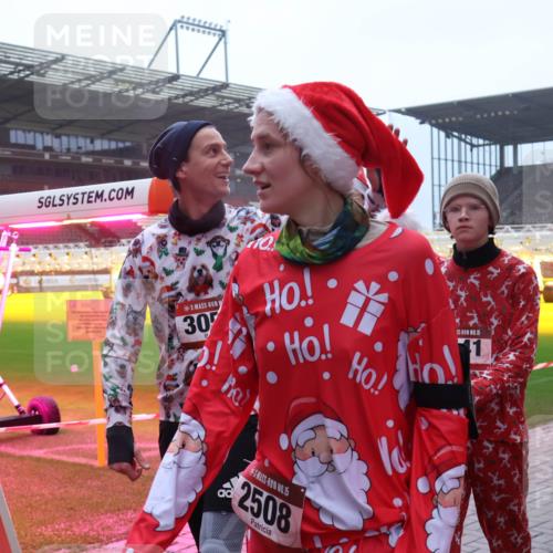 07.12.2025 - St. Pauli X-Mass-Run No. 15 Luisa Fischer http://msf.ph/oto/9376647 07.12.2025 10:23:48 Ziel 30, 15, 2508, 15, 1, 400, 638, 1996, 2123, 2304, 2508, 2511, 2638, 3052, 3078, 3079, 3539, 3644, 3649, 3887, 3890, 4005, 4141, 4145, 4458, 4549 meine-sportfotos.de