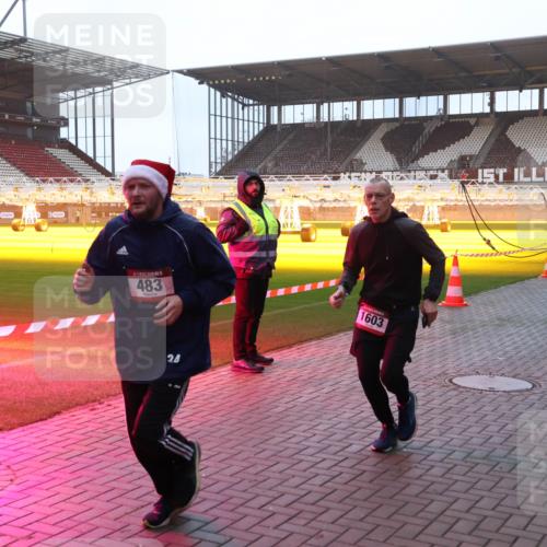 07.12.2025 - St. Pauli X-Mass-Run No. 15 Luisa Fischer http://msf.ph/oto/9376650 07.12.2025 09:58:55 Ziel 483, 28, 1603, 1007, 238, 261, 483, 532, 655, 1003, 1115, 1173, 1528, 1542, 1603, 1633, 1774, 1782, 1785, 2205, 2392, 3308, 3405, 3515, 4031, 4206 meine-sportfotos.de