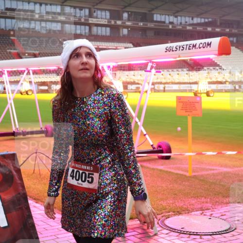 07.12.2025 - St. Pauli X-Mass-Run No. 15 Luisa Fischer http://msf.ph/oto/9376665 07.12.2025 10:23:53 Ziel 01, 15, 4005, 638, 1104, 1996, 2123, 2304, 2508, 2511, 3052, 3078, 3079, 3539, 3644, 3649, 3887, 3890, 4005, 4043, 4141, 4145, 4377, 4378, 4458, 4549 meine-sportfotos.de