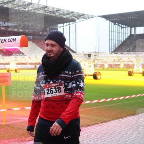 07.12.2025 - St. Pauli X-Mass-Run No. 15 Luisa Fischer http://msf.ph/oto/9376670 07.12.2025 10:23:55 Ziel 15, 2638, 638, 1104, 1996, 2123, 2304, 2508, 2511, 2603, 2634, 3052, 3078, 3079, 3539, 3644, 3649, 3887, 3890, 4005, 4043, 4141, 4145, 4377, 4378, 4458, 4549 meine-sportfotos.de