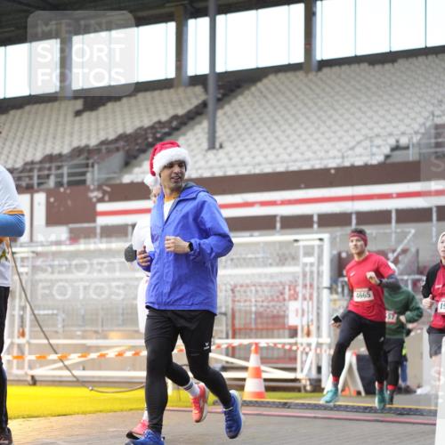 07.12.2025 - St. Pauli X-Mass-Run No. 15 Patografie http://msf.ph/oto/9376687 07.12.2025 10:06:07 Ziel 127, 148, 180, 424, 468, 805, 834, 893, 967, 969, 1119, 1788, 1937, 2756, 2757, 2894, 2968, 3093, 3172, 3196, 3812, 3814, 3857, 3859, 4235, 4236, 4237, 4246, 4251, 4657, 4665, 4670, 4672, 4676, 4677, 4736, 4739 meine-sportfotos.de