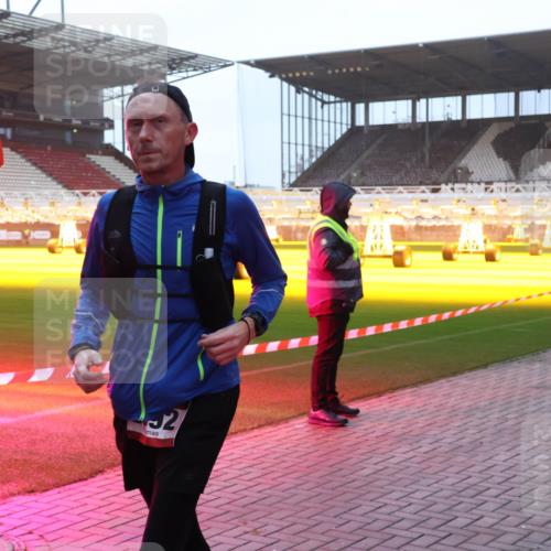 07.12.2025 - St. Pauli X-Mass-Run No. 15 Luisa Fischer http://msf.ph/oto/9376724 07.12.2025 09:59:06 Ziel 32, 238, 261, 483, 532, 655, 1003, 1115, 1173, 1528, 1542, 1603, 1633, 1774, 1782, 1785, 2205, 2392, 3308, 3515, 4031, 4206 meine-sportfotos.de