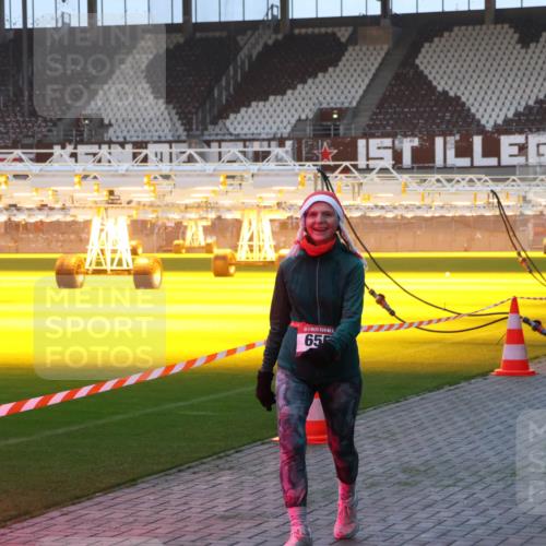 07.12.2025 - St. Pauli X-Mass-Run No. 15 Luisa Fischer http://msf.ph/oto/9376753 07.12.2025 09:59:13 Ziel 65, 238, 261, 483, 532, 655, 1003, 1115, 1173, 1528, 1542, 1603, 1633, 1774, 1782, 1785, 2205, 2392, 2529, 3147, 3308, 3345, 4031, 4206 meine-sportfotos.de