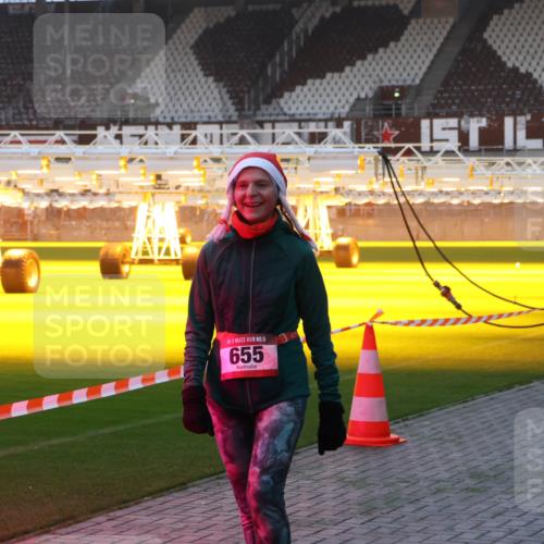 07.12.2025 - St. Pauli X-Mass-Run No. 15 Luisa Fischer http://msf.ph/oto/9376766 07.12.2025 09:59:14 Ziel 15, 655, 238, 261, 483, 532, 655, 1003, 1115, 1173, 1528, 1542, 1603, 1774, 1782, 1785, 2205, 2392, 2529, 3147, 3308, 3345, 4031, 4206 meine-sportfotos.de