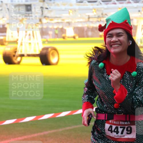 07.12.2025 - St. Pauli X-Mass-Run No. 15 Luisa Fischer http://msf.ph/oto/9376850 07.12.2025 10:24:30 Ziel 15, 4479, 711, 712, 897, 1104, 2603, 2634, 3539, 3887, 3890, 3968, 4040, 4043, 4122, 4139, 4140, 4144, 4203, 4377, 4378, 4479, 4689, 4692, 4694, 4765 meine-sportfotos.de