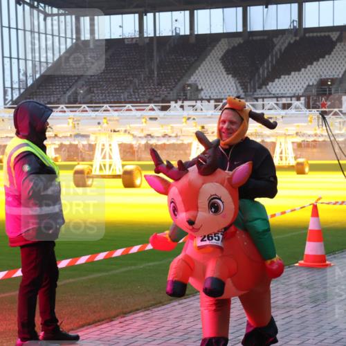 07.12.2025 - St. Pauli X-Mass-Run No. 15 Luisa Fischer http://msf.ph/oto/9376875 07.12.2025 09:59:44 Ziel 265, 488, 939, 961, 1120, 1763, 2204, 2207, 2529, 2657, 3147, 3345, 3513, 4029, 4051, 4052, 4465 meine-sportfotos.de