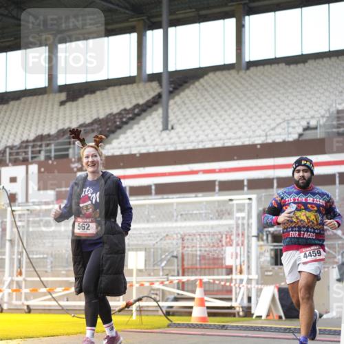 07.12.2025 - St. Pauli X-Mass-Run No. 15 Patografie http://msf.ph/oto/9376877 07.12.2025 10:06:25 Ziel 34, 187, 562, 1369, 1479, 1480, 1832, 1946, 3213, 3232, 3534, 3535, 3536, 3537, 4459, 4672, 4677 meine-sportfotos.de