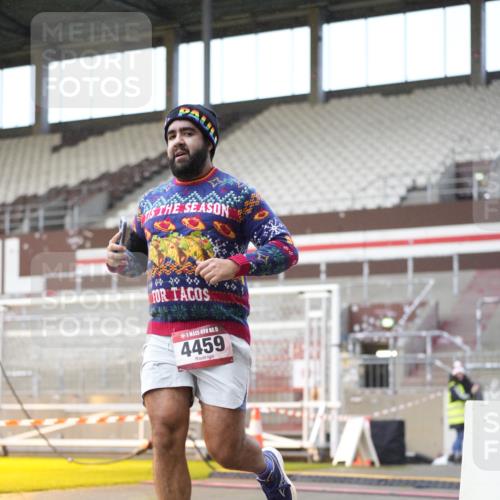 07.12.2025 - St. Pauli X-Mass-Run No. 15 Patografie http://msf.ph/oto/9376891 07.12.2025 10:06:26 Ziel 34, 150, 187, 562, 1369, 1479, 1480, 1832, 1946, 3213, 3232, 3534, 3535, 3536, 3537, 4459, 4672 meine-sportfotos.de