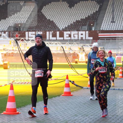 07.12.2025 - St. Pauli X-Mass-Run No. 15 Luisa Fischer http://msf.ph/oto/9376898 07.12.2025 09:59:49 Ziel 3405, 3405, 25, 4029, 48, 465, 488, 910, 911, 939, 961, 1120, 1763, 2204, 2207, 2529, 2657, 3147, 3345, 3513, 4029, 4051, 4052, 4465 meine-sportfotos.de