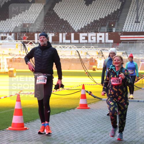07.12.2025 - St. Pauli X-Mass-Run No. 15 Luisa Fischer http://msf.ph/oto/9376901 07.12.2025 09:59:49 Ziel 3405, 3405, 4029, 2204, 88, 465, 488, 910, 911, 939, 961, 1120, 1763, 2204, 2207, 2529, 2657, 3147, 3345, 3513, 4029, 4051, 4052, 4465 meine-sportfotos.de