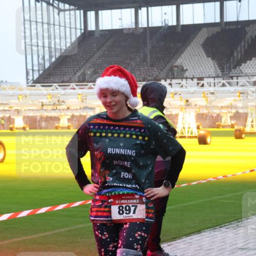 07.12.2025 - St. Pauli X-Mass-Run No. 15 Luisa Fischer http://msf.ph/oto/9376904 07.12.2025 10:24:41 Ziel 15, 897, 711, 712, 897, 1986, 2071, 2603, 2634, 3968, 4040, 4122, 4139, 4140, 4144, 4203, 4377, 4378, 4479, 4689, 4692, 4694, 4765, 4766, 4780 meine-sportfotos.de