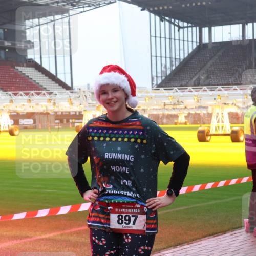 07.12.2025 - St. Pauli X-Mass-Run No. 15 Luisa Fischer http://msf.ph/oto/9376909 07.12.2025 10:24:42 Ziel 15, 897, 06, 711, 712, 897, 1986, 2071, 2603, 2634, 3968, 4040, 4122, 4139, 4140, 4144, 4203, 4479, 4689, 4692, 4694, 4765, 4766, 4780 meine-sportfotos.de