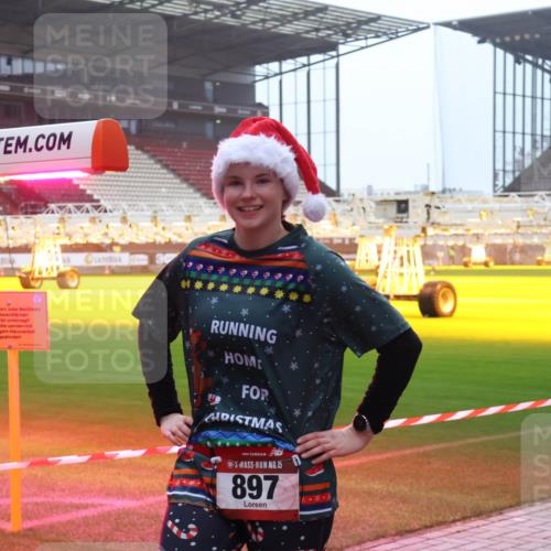07.12.2025 - St. Pauli X-Mass-Run No. 15 Luisa Fischer http://msf.ph/oto/9376914 07.12.2025 10:24:43 Ziel 4, 0, 15, 897, 711, 712, 897, 1986, 2071, 2603, 2634, 3968, 4040, 4122, 4139, 4140, 4144, 4203, 4479, 4689, 4692, 4694, 4765, 4766, 4780 meine-sportfotos.de