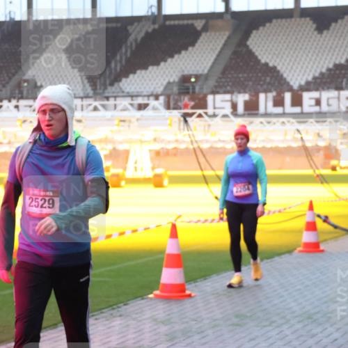 07.12.2025 - St. Pauli X-Mass-Run No. 15 Luisa Fischer http://msf.ph/oto/9376960 07.12.2025 09:59:56 Ziel 2529, 2204, 4465, 488, 910, 911, 934, 939, 961, 1120, 1763, 2186, 2204, 2207, 2529, 2657, 2729, 3147, 3345, 3513, 4029, 4051, 4052, 4465 meine-sportfotos.de