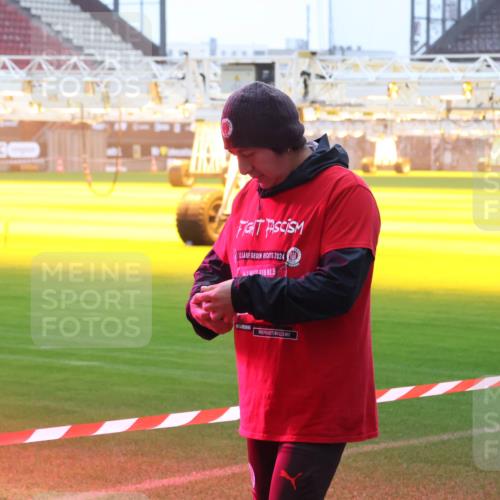 07.12.2025 - St. Pauli X-Mass-Run No. 15 Luisa Fischer http://msf.ph/oto/9377011 07.12.2025 10:25:17 Ziel 13, 2024, 15, 915, 974, 1012, 1986, 2071, 3152, 4078, 4079, 4091, 4092, 4135, 4136, 4155, 4177, 4335, 4431, 4474, 4496, 4497, 4513, 4514, 4530, 4541, 4542, 4766, 4780, 4846 meine-sportfotos.de