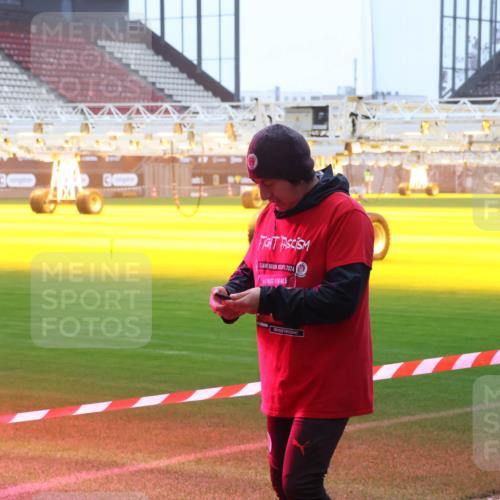 07.12.2025 - St. Pauli X-Mass-Run No. 15 Luisa Fischer http://msf.ph/oto/9377017 07.12.2025 10:25:18 Ziel 2024, 5, 915, 974, 1012, 1986, 2071, 3152, 4078, 4079, 4091, 4092, 4135, 4136, 4155, 4177, 4335, 4431, 4474, 4496, 4497, 4513, 4514, 4530, 4541, 4542, 4766, 4780, 4846 meine-sportfotos.de