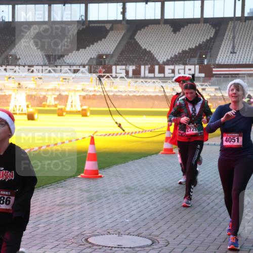 07.12.2025 - St. Pauli X-Mass-Run No. 15 Luisa Fischer http://msf.ph/oto/9377039 07.12.2025 10:00:08 Ziel 5, 2186, 2729, 4051, 488, 910, 911, 934, 939, 961, 1112, 1120, 1763, 2186, 2204, 2207, 2657, 2729, 2964, 3513, 4029, 4051, 4052, 4465 meine-sportfotos.de