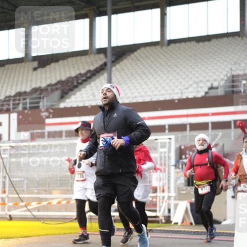 07.12.2025 - St. Pauli X-Mass-Run No. 15 Patografie http://msf.ph/oto/9377066 07.12.2025 10:06:49 Ziel 217, 366, 867, 972, 975, 1007, 1103, 1505, 1735, 1736, 2129, 3189, 3330, 3333, 4354, 4735, 4738 meine-sportfotos.de