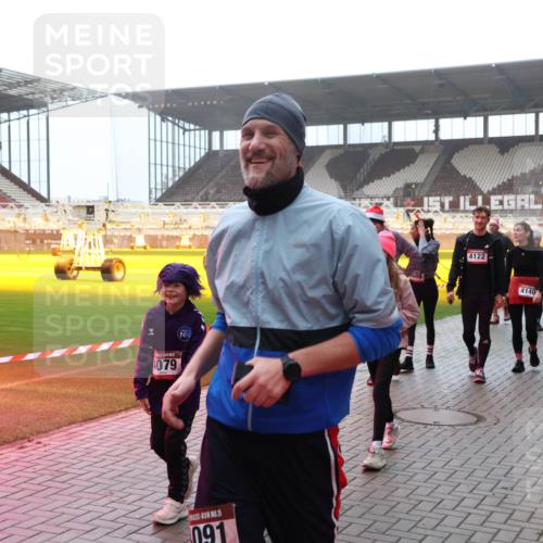 07.12.2025 - St. Pauli X-Mass-Run No. 15 Luisa Fischer http://msf.ph/oto/9377075 07.12.2025 10:25:26 Ziel 079, 15, 091, 689, 4122, 4140, 915, 915, 974, 1012, 1977, 1987, 1995, 3152, 3962, 4078, 4079, 4091, 4092, 4121, 4135, 4136, 4155, 4177, 4201, 4204, 4284, 4335, 4431, 4474, 4496, 4497, 4513, 4514, 4530, 4541, 4542, 4766, 4780, 4846 meine-sportfotos.de