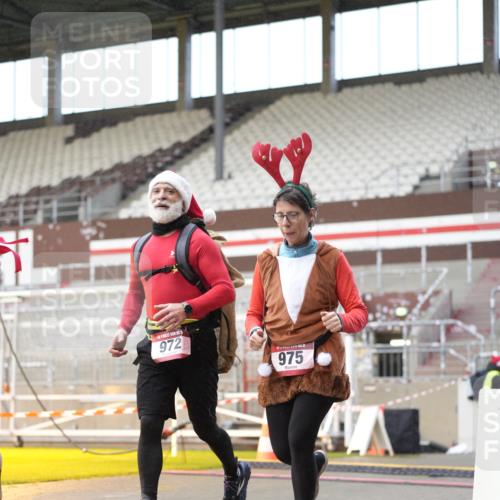 07.12.2025 - St. Pauli X-Mass-Run No. 15 Patografie http://msf.ph/oto/9377079 07.12.2025 10:06:50 Ziel 217, 366, 867, 972, 975, 1007, 1103, 1505, 1735, 1736, 2129, 3189, 3330, 3333, 4354, 4735, 4738 meine-sportfotos.de