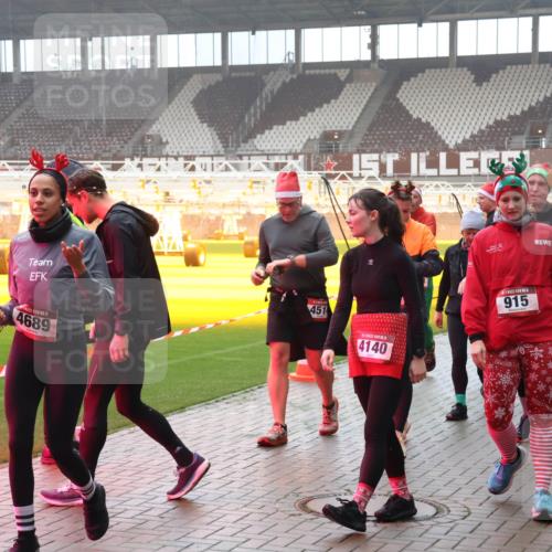 07.12.2025 - St. Pauli X-Mass-Run No. 15 Luisa Fischer http://msf.ph/oto/9377106 07.12.2025 10:25:30 Ziel 15, 4694, 4689, 451, 4140, 915, 4431, 915, 974, 1012, 1247, 1631, 1977, 1987, 1995, 2029, 3152, 3962, 4078, 4079, 4091, 4092, 4118, 4119, 4121, 4135, 4136, 4155, 4177, 4201, 4204, 4284, 4335, 4431, 4445, 4474, 4482, 4485, 4496, 4497, 4513, 4514, 4530, 4541, 4542, 4846 meine-sportfotos.de