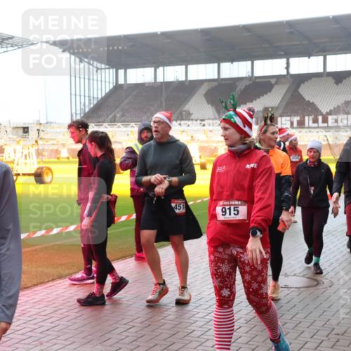 07.12.2025 - St. Pauli X-Mass-Run No. 15 Luisa Fischer http://msf.ph/oto/9377124 07.12.2025 10:25:32 Ziel 451, 5, 915, 15, 4689, 4135, 915, 974, 1012, 1247, 1631, 1977, 1987, 1995, 2029, 3152, 3962, 4078, 4079, 4091, 4092, 4118, 4119, 4121, 4135, 4136, 4155, 4177, 4201, 4204, 4284, 4335, 4431, 4445, 4474, 4482, 4485, 4496, 4497, 4513, 4514, 4530, 4541, 4542, 4846 meine-sportfotos.de