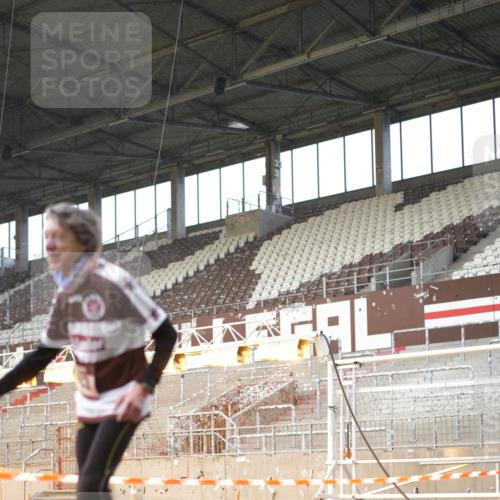 07.12.2025 - St. Pauli X-Mass-Run No. 15 Patografie http://msf.ph/oto/9377132 07.12.2025 10:07:09 Ziel 421, 792, 1572, 2983, 3414, 3945, 4354 meine-sportfotos.de