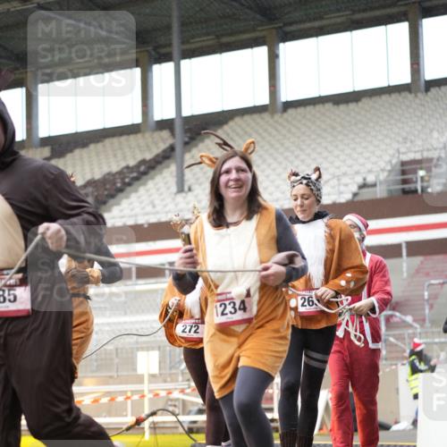 07.12.2025 - St. Pauli X-Mass-Run No. 15 Patografie http://msf.ph/oto/9377179 07.12.2025 10:07:17 Ziel 256, 265, 272, 517, 657, 685, 716, 767, 1187, 1234, 2983, 3414 meine-sportfotos.de
