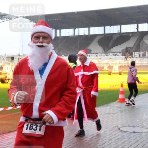 07.12.2025 - St. Pauli X-Mass-Run No. 15 Luisa Fischer http://msf.ph/oto/9377279 07.12.2025 10:25:56 Ziel 15, 1631, 50, 129, 211, 369, 374, 387, 398, 404, 1012, 1069, 1247, 1631, 1977, 1987, 1995, 2029, 2041, 2104, 2106, 2149, 2191, 2215, 2680, 3742, 3779, 3962, 4118, 4119, 4121, 4162, 4164, 4201, 4202, 4204, 4284, 4335, 4372, 4373, 4431, 4445, 4482, 4485, 4501 meine-sportfotos.de
