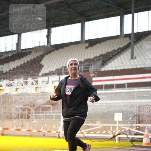 07.12.2025 - St. Pauli X-Mass-Run No. 15 Patografie http://msf.ph/oto/9377282 07.12.2025 10:07:40 Ziel 1447, 1449, 1543, 1905, 3003 meine-sportfotos.de