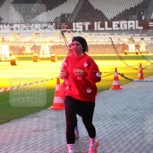 07.12.2025 - St. Pauli X-Mass-Run No. 15 Luisa Fischer http://msf.ph/oto/9377307 07.12.2025 10:01:01 Ziel 855, 1050, 1333, 1418, 1976, 2140, 2348, 3084, 3336, 4129 meine-sportfotos.de